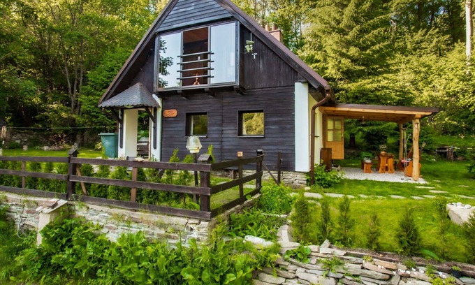 Lipno nad Vltavou Villa | Maravillosa casa de vacaciones privada con WIFI, TV, patio, mascotas permitida y vista panorámica