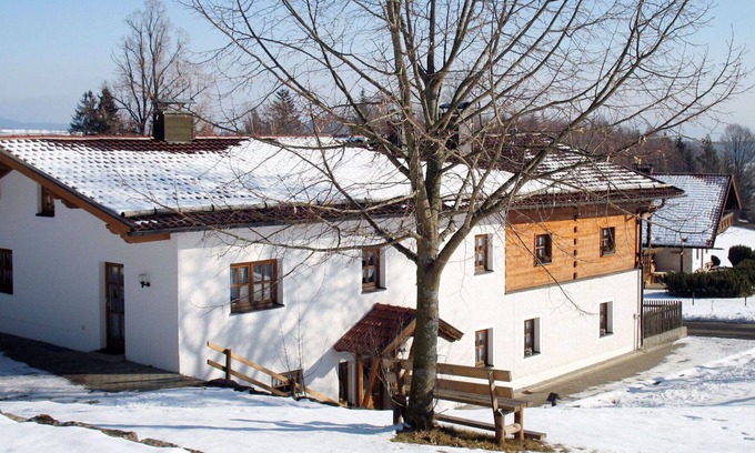 March Villa | Maravillosa casa de vacaciones privada con WIFI, TV, terraza, vista panorámica y aparcamiento