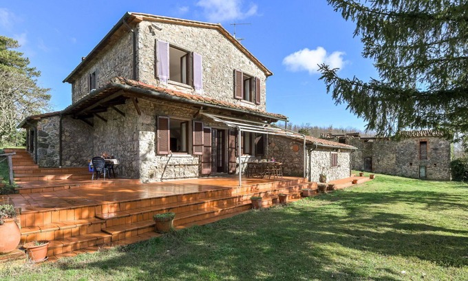 Montieri Casa | Preciosa casa de vacaciones privada para 8 personas con WIFI, TV, patio y mascotas permitida
