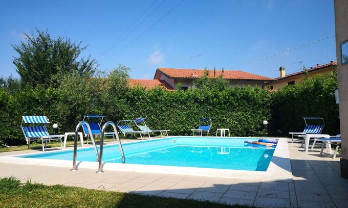 Villa Campanile Villa | Casa de vacaciones privada con piscina privada, A/C, WIFI, patio, aparcamiento, cerca de Lucca