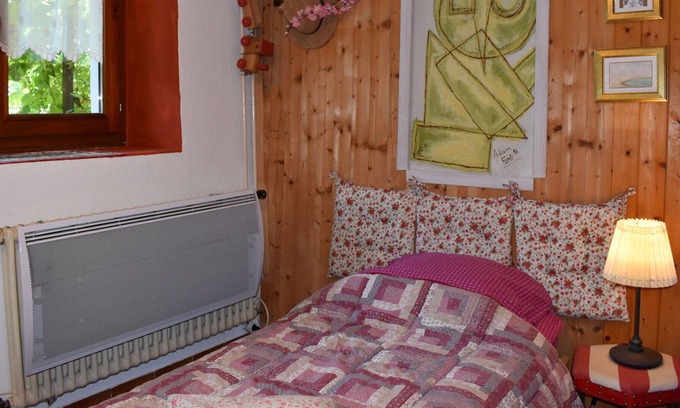 Mugena Casa | Estupenda casa de vacaciones privada con WIFI, TV, patio, mascotas permitida y vista panorámica