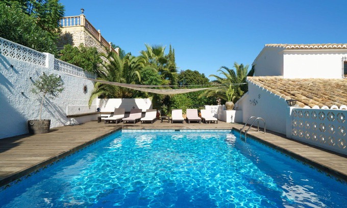 Arnella Casa | Casa de vacaciones privada con piscina privada, WIFI, TV, patio, vista panorámica, aparcamiento