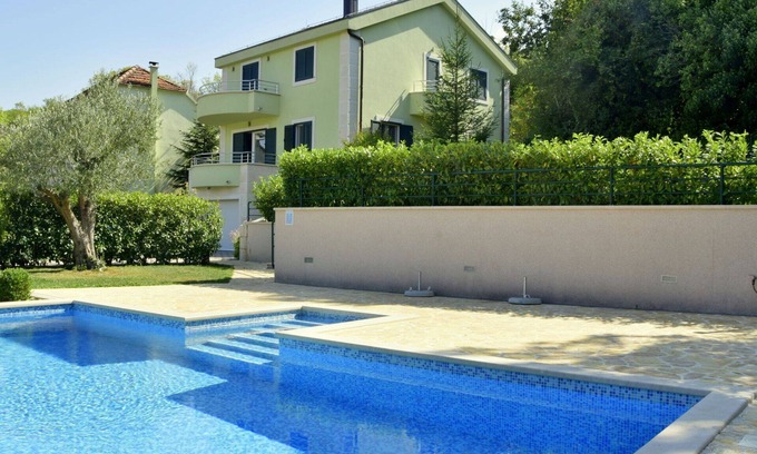 Kamenmost Casa | Casa de vacaciones privada con A/C, WIFI, piscina privada, TV, terraza, vista panorámica