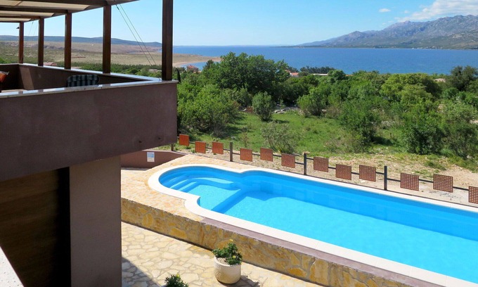 Rovanjska Casa | Casa de vacaciones privada con jacuzzi, piscina privada, A/C, WIFI, TV, terraza, aparcamiento
