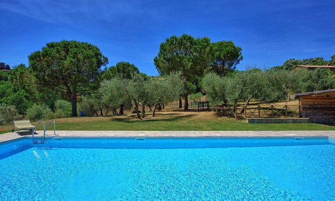 Le Piazze Villa | Preciosa casa de vacaciones privada con A/C, piscina, WIFI, vista panorámica y aparcamiento
