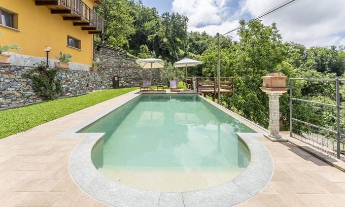 Tribogna Villa | Casa de vacaciones privada con A/C, piscina privada, internet, TV, terraza, vista panorámica