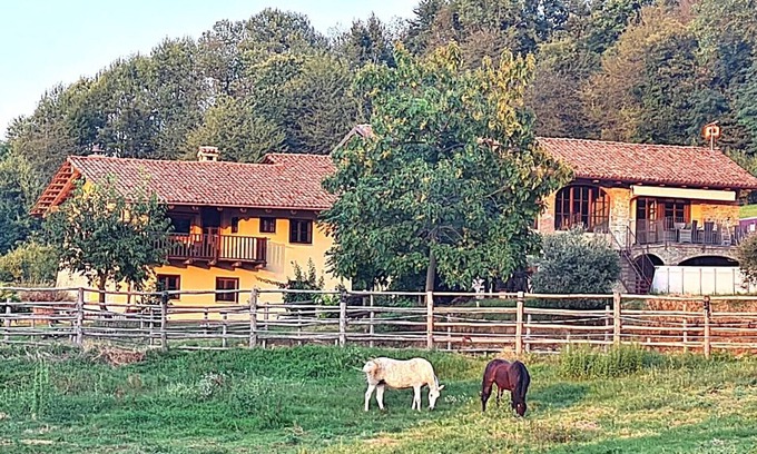 Somano Casa | Wonderful property in a fantastic location with a great pool - Il Roseto I and II