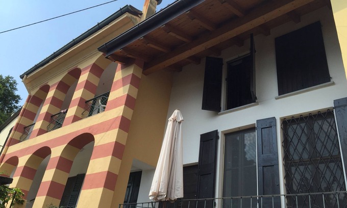 Calozzo Casa | Maravillosa casa de vacaciones tranquila a 30 metros del hermoso lago de Como