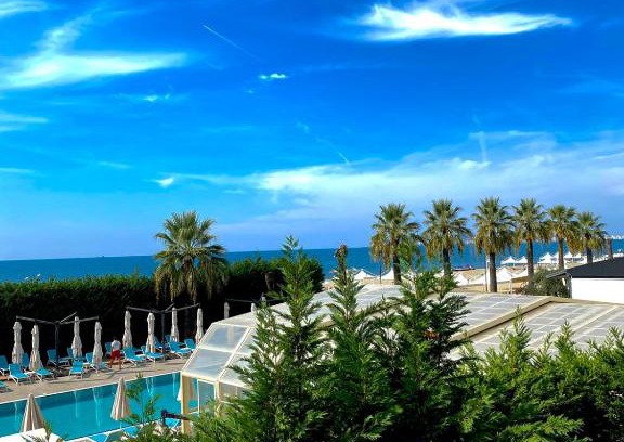 Golem Apartamento | Wonderful Sea View Apartment Golem