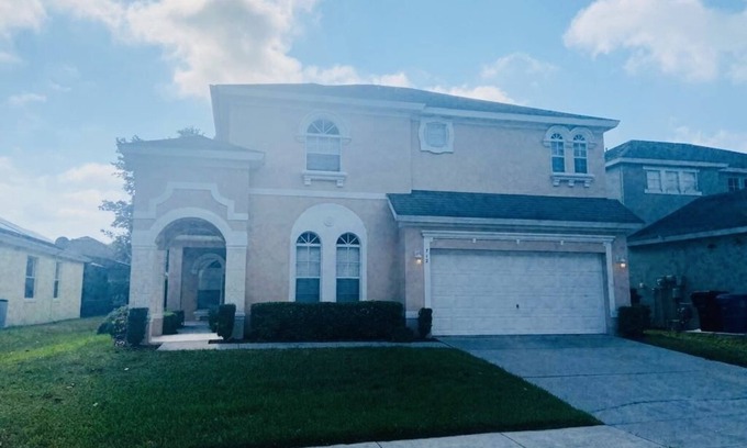 Haines City Casa | Wonderful towerlakes five bed, five bath pool home with game room