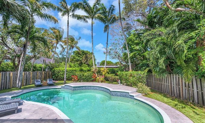 The Roads Casa | Wonderful Tropical Pool House Miami South Brickell