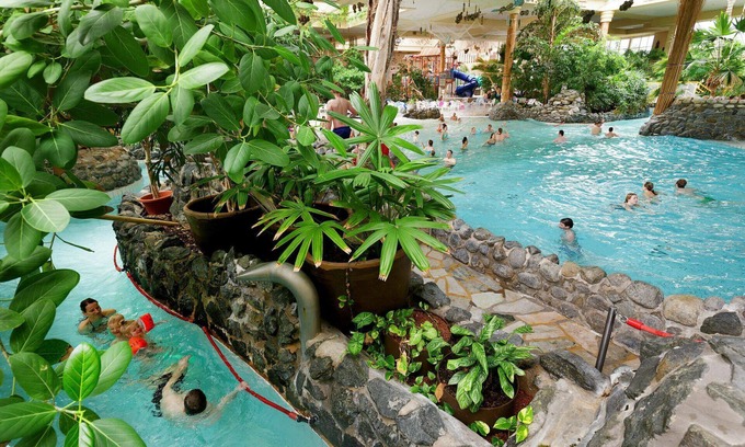 Ortsmitte Casa | Estupenda casa de vacaciones para 2 personas con piscina, jacuzzi, WIFI, TV, terraza y aparcamiento
