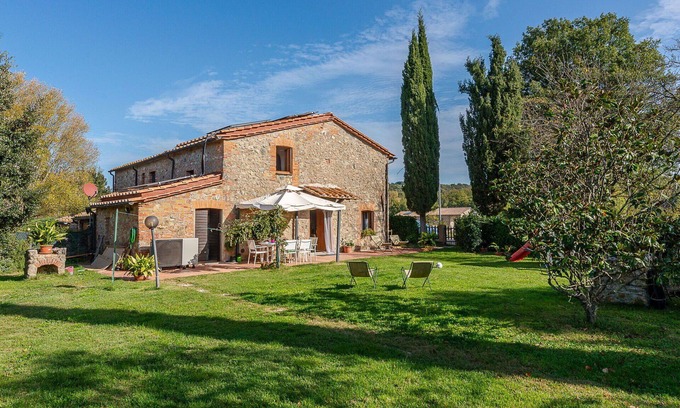 Montieri Casa | Preciosa casa de vacaciones con piscina privada, A/C, WIFI, TV, patio y mascotas permitida