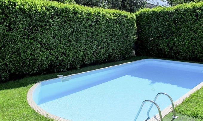 Delebio Casa | Casa de vacaciones con WIFI, piscina privada, TV, patio, mascotas permitida, aparcamiento
