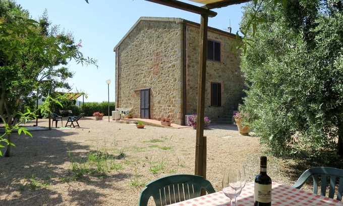 Magliano in Toscana Villa | Estupenda casa de vacaciones para 6 personas con A/C, TV, patio, mascotas permitida y aparcamiento