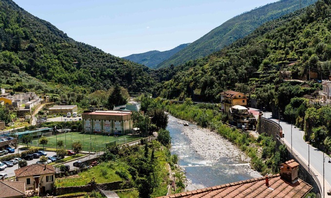 Badalucco Casa | Preciosa casa de vacaciones para 3 personas con terraza