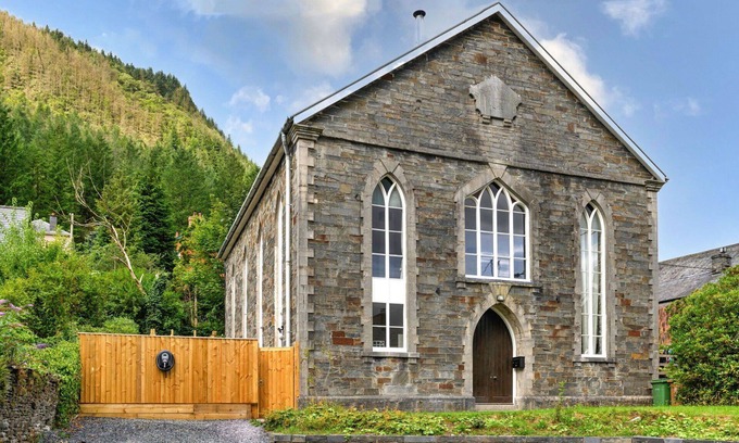 Dinas Mawddwy Casa | Estupenda casa de vacaciones con WIFI, bañera de hidromasaje, TV y mascotas permitida