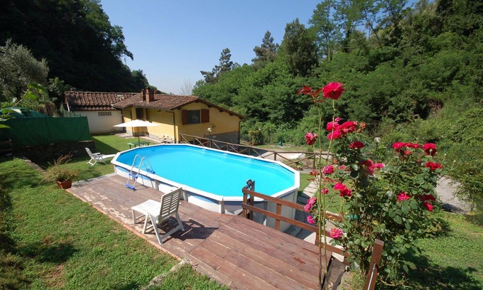 Massa e Cozzile Villa | Casa de vacaciones con internet, piscina privada, TV, patio, mascotas permitida, aparcamiento