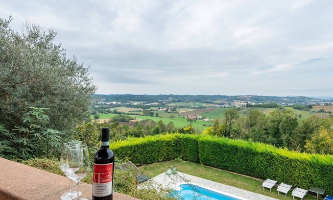Portacomaro Casa | Casa de vacaciones con A/C, piscina privada, WIFI, terraza, vista panorámica, aparcamiento
