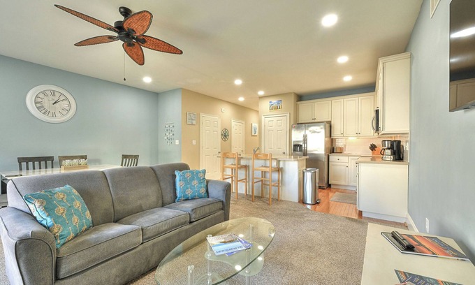 Rehoboth Beach Casa | Wonderfully Appointed Townhome Minutes From Both Historic Lewes and Rehoboth Beach