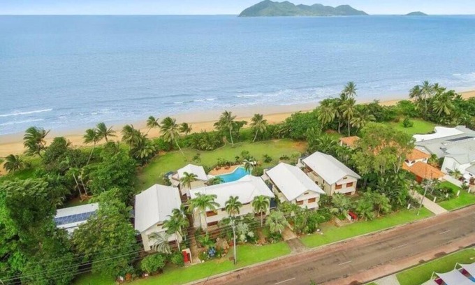 Wongaling Beach Apartamento | Wongalinga Absolute Beachfront ~ Tropical Oasis
