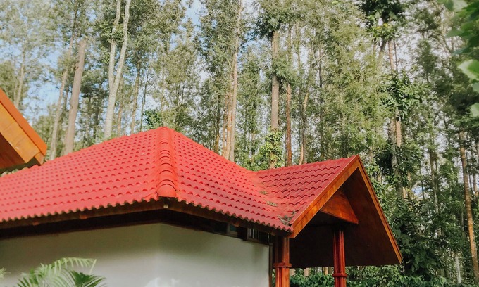 Somvarpet Cabaña | Wood Clusters