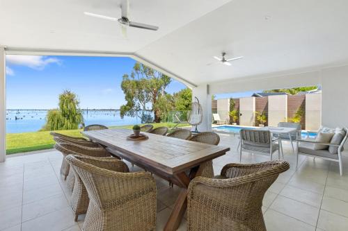 Yarrawonga Casa | Woodbine Waters Lakehouse