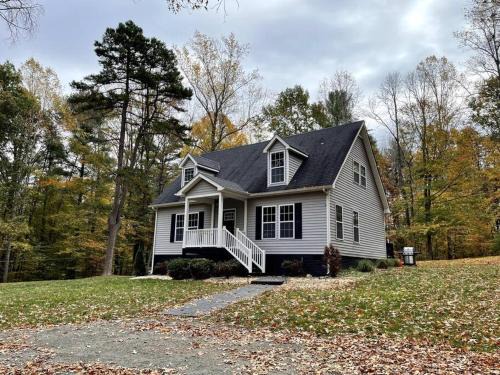 Barboursville Casa | Wooded Escape Near UVA, Wineries & Skyline Dr