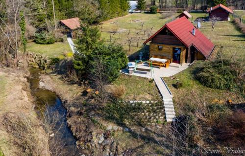 Bostanj Chalet De Esquí | Wooden Cabin Zurej with Hot Tub