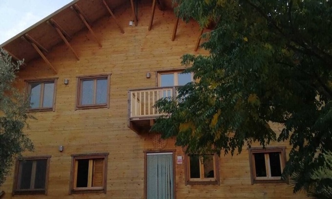 El Partidor Cabaña | Cabaña de madera con cueva isotérmica al lado del río chicamo
