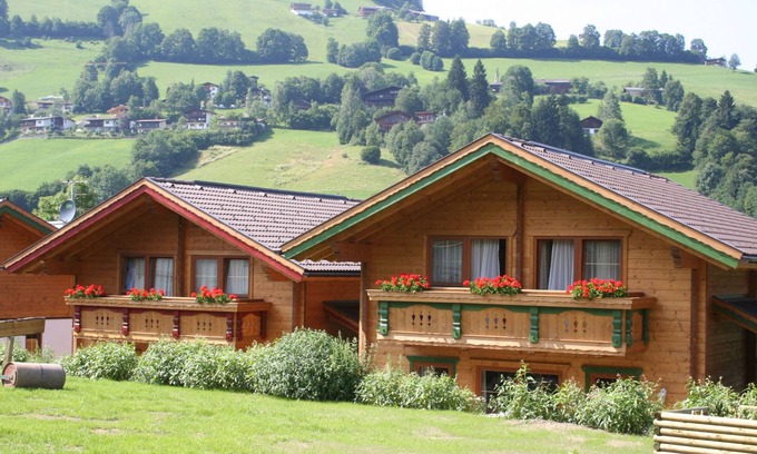 Niederau Chalet De Esquí | Wooden chalet with shared saunas