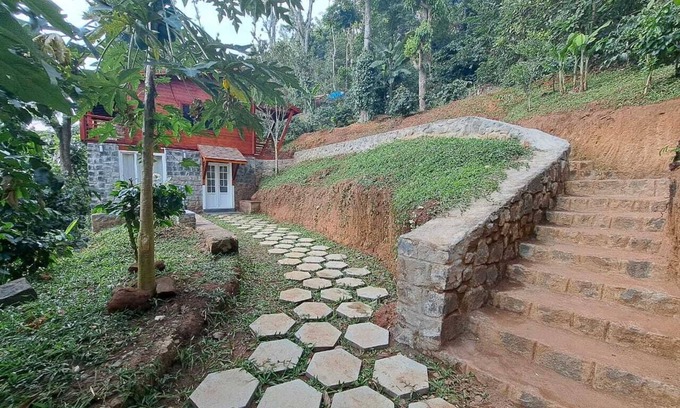 Kodaikanal Cabaña | Wooden Chalet @ Kodaikanal