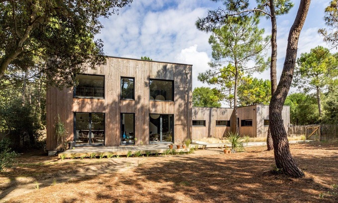Notre-Dame-de-Monts Casa | Wooden house, forest edge, 10 min walk to the beach