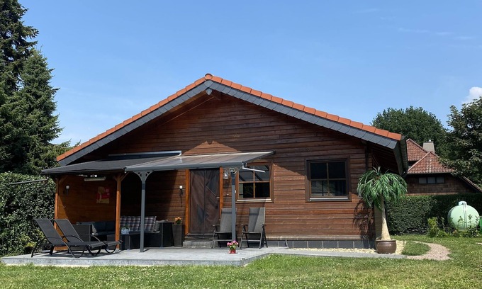 Birgelen Casa | Wooden house on Meinweg with large garden