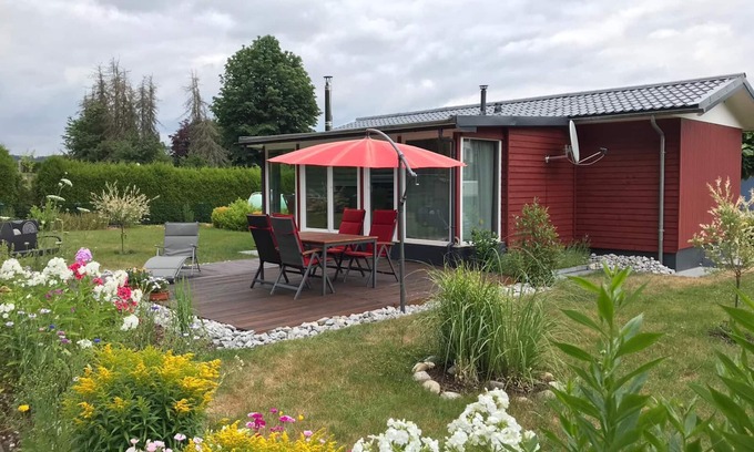 Helferskirchen Casa | Casa de madera con gran jardín y sauna "perros bienvenidos"