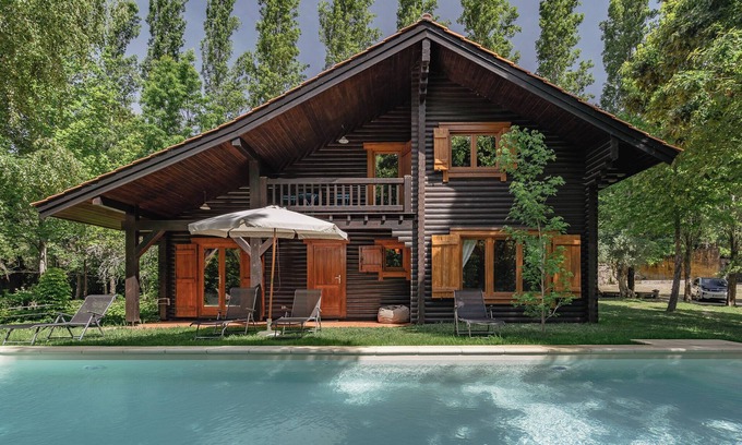 Portela Cabaña | Wooden house with private pool - Prado do Xisto