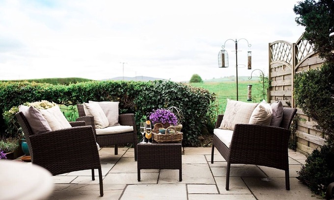 Dumfries Cabaña | Woodend cottage. Stylish idyllic getaway.