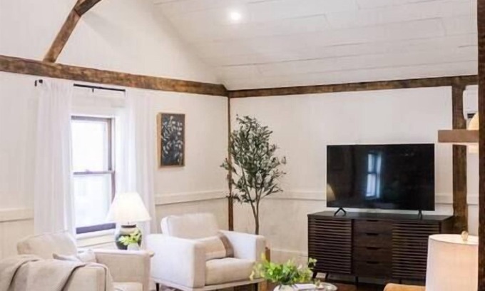 Myerstown Casa | Woodhaven Hideaway: Cozy, luxe retreat; soaking tub