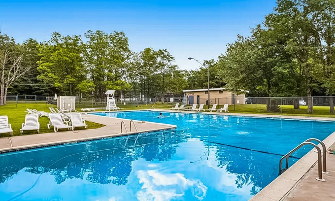 Albrightsville Casa | Woodland cabin in gated community with firepit, pools, tennis & lake beach