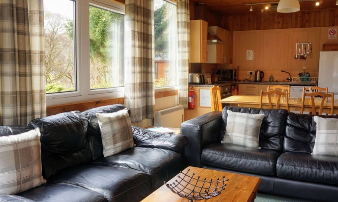 Killin Cabina | Woodland Chestnut Lodge by Killin, Loch Tay