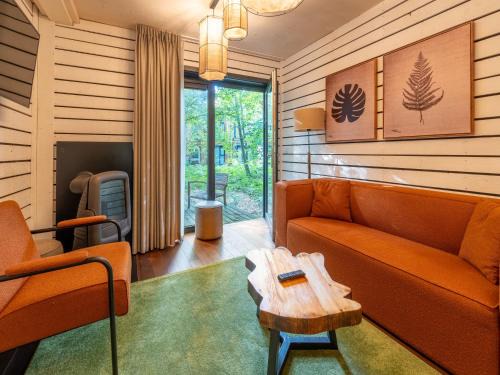 Maubray Casa | Woodland Haven for Four