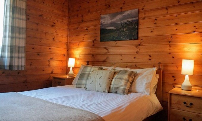 Killin Cabina | Woodland Hazel Lodge by Killin, Loch Tay