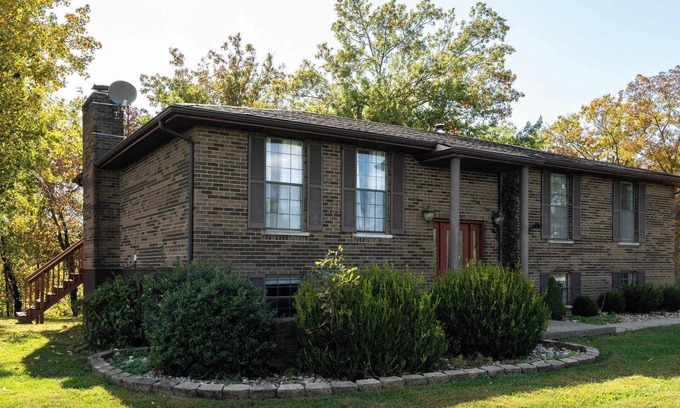 Williamstown Casa | Spacious Family Cottage - Near the Ark!