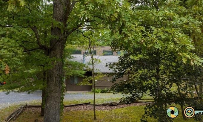 Basye Casa | Woodland Retreat (#100A) | Quiet area | Minutes to Bryce Resort!
