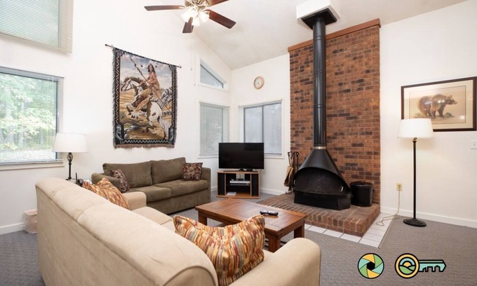 Basye Casa | Woodland Retreat (#97A) | Quiet area | Minutes to Bryce Resort!