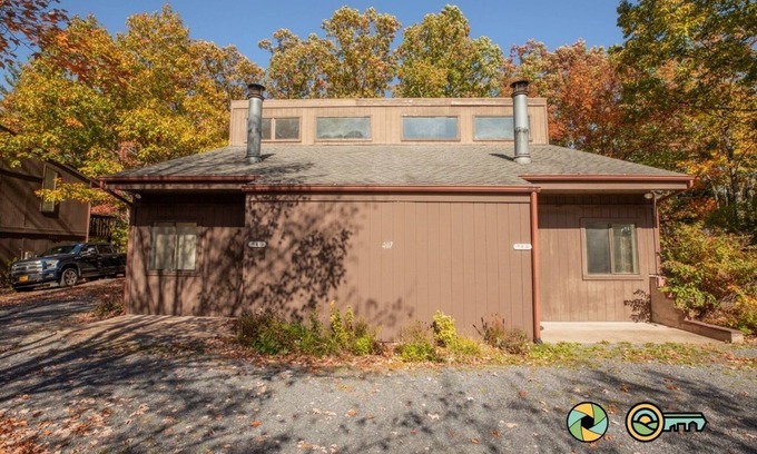 Basye Casa | Woodland Retreat (#98B) | Quiet area | Minutes to Bryce Resort!