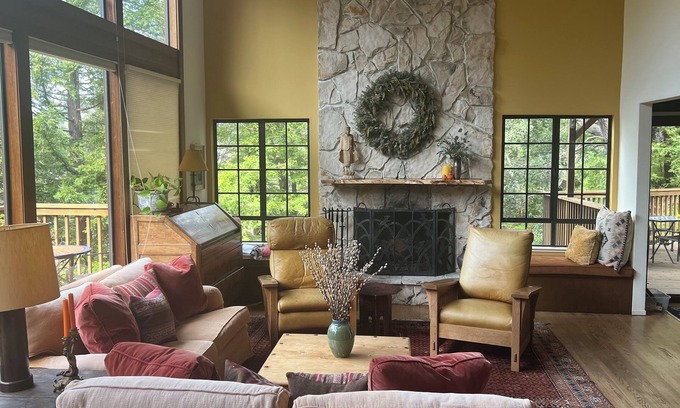 West End Casa | Woodland Sanctuary Walking Distance to towns of San Anselmo and San Rafael