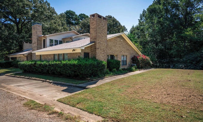 Gladewater Casa | Woodland Springs Summ