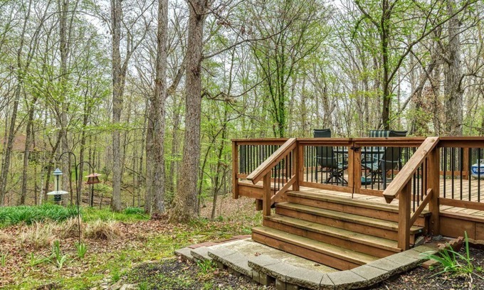 Innsbrook Casa | Woodland View by Sarah Bernard Chalets, House near Golf Course and Aspen Center