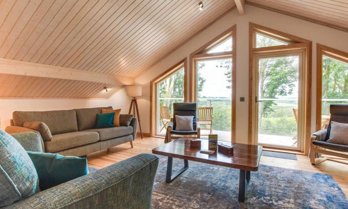 Penally Chalet De Esquí | Woodland View in the beautiful Penally
